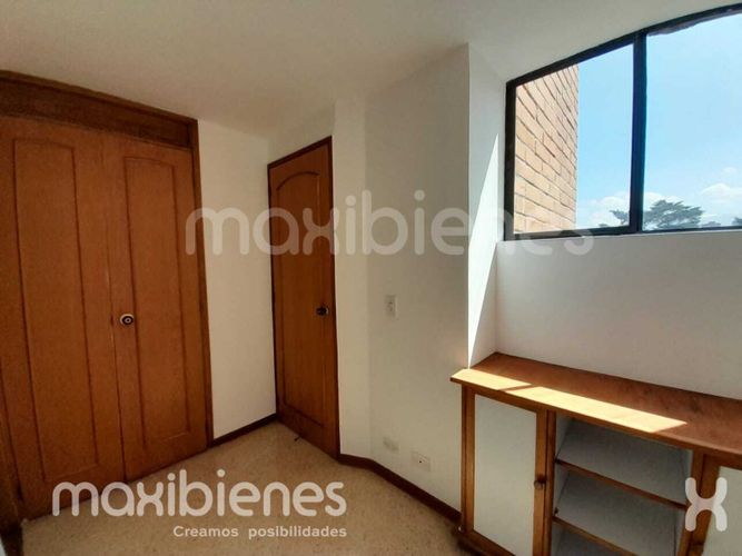 Apartamento de 3 alcobas en arriendo en El Diamante No. 2, Medellín, 180 m² · foto 18 de 24