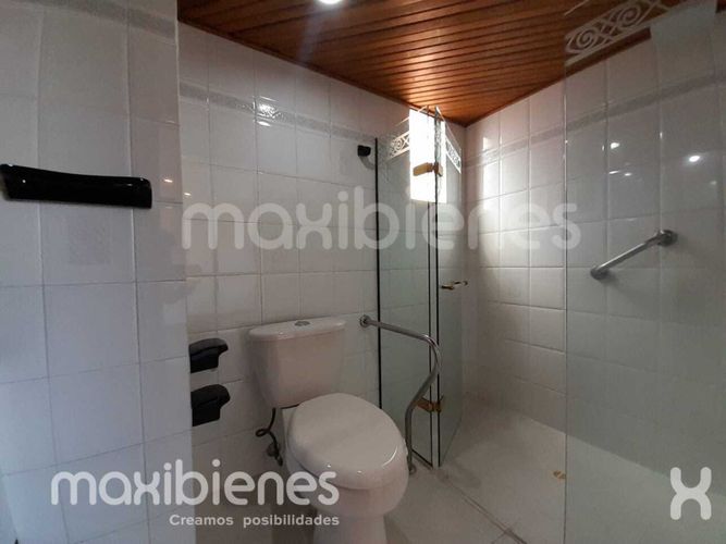 Apartamento de 3 alcobas en arriendo en El Diamante No. 2, Medellín, 180 m² · foto 19 de 24