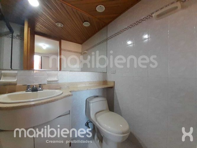 Apartamento de 3 alcobas en arriendo en El Diamante No. 2, Medellín, 180 m² · foto 22 de 24