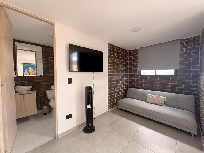 Apartamento de 1 alcoba en arriendo en Entreamigos, Sabaneta, 52 m² · foto 2 de 11