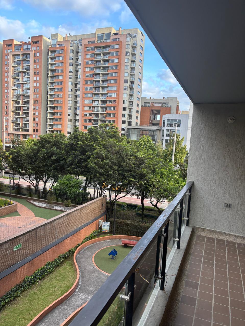 Apartamento en venta en Cantalejo, Bogotá · foto 3 de 15