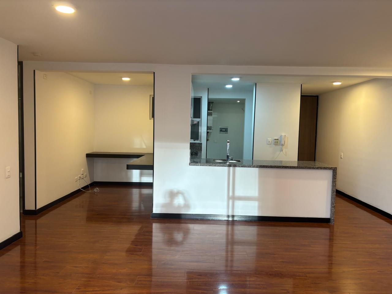 Apartamento en venta en Cantalejo, Bogotá · foto 4 de 15