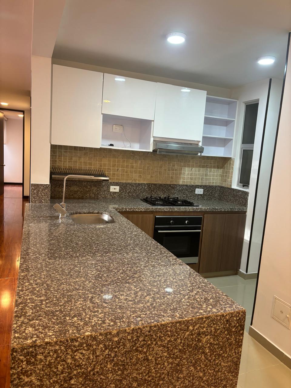 Apartamento en venta en Cantalejo, Bogotá · foto 6 de 15