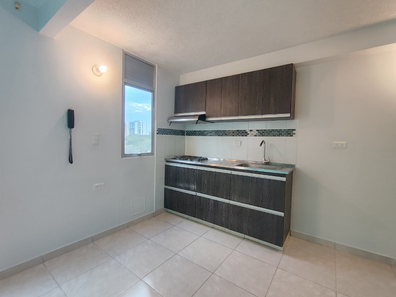 Apartamento en venta en Prados Del Este, Cúcuta · foto 2 de 12