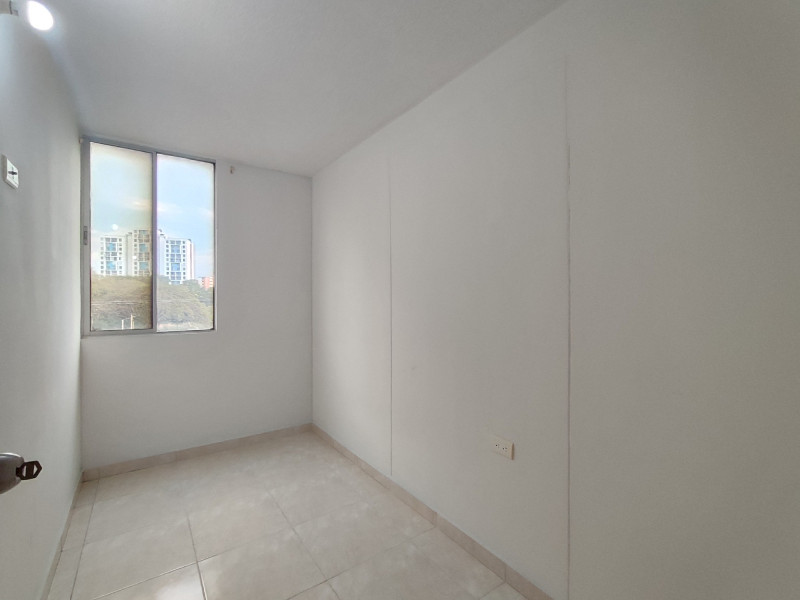 Apartamento en venta en Prados Del Este, Cúcuta · foto 3 de 12