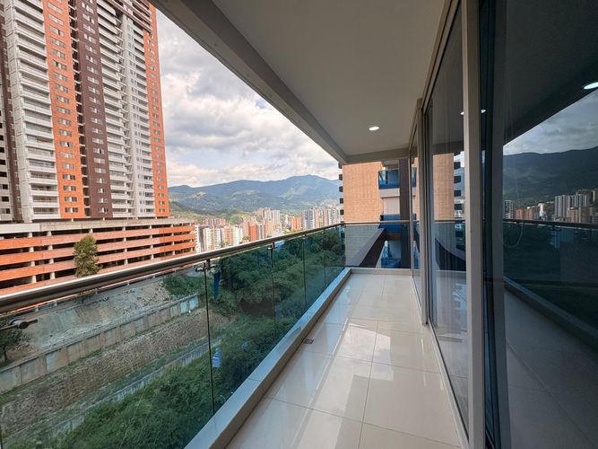 Apartamento de 3 alcobas en venta en Vegas De La Doctora, Sabaneta, 72 m² · foto 19 de 19