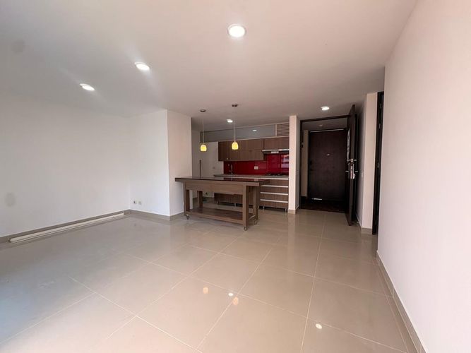Apartamento de 3 alcobas en venta en Vegas De La Doctora, Sabaneta, 72 m² · foto 3 de 19