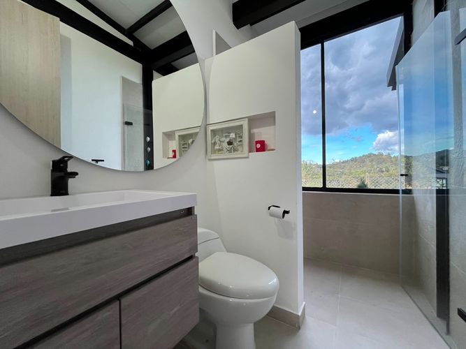 Casa de 3 alcobas en venta en Escobero, Envigado, 340 m² · foto 17 de 20