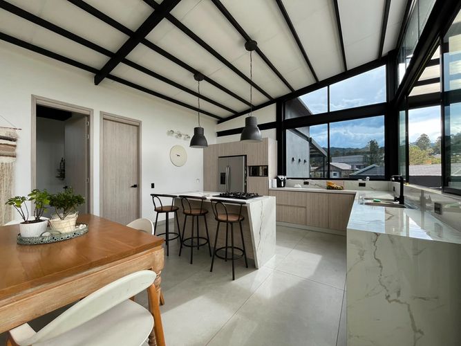 Casa de 3 alcobas en venta en Escobero, Envigado, 340 m² · foto 6 de 20