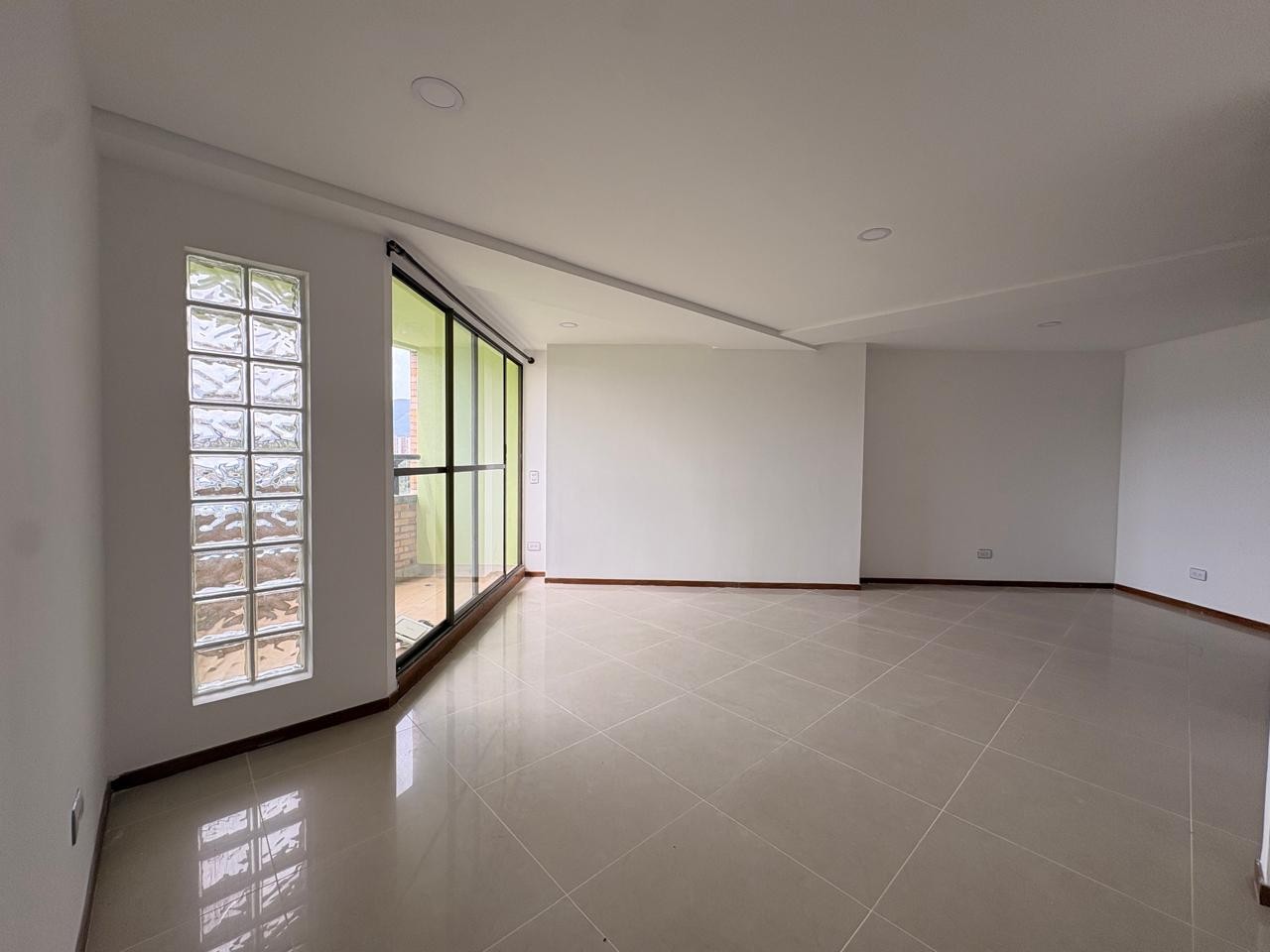 Apartamento en venta en Vegas De La Doctora, Sabaneta · foto 4 de 19