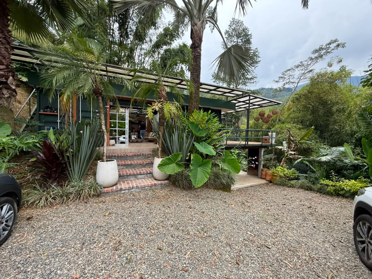 House for rent in Loma de la Doctora, Sabaneta