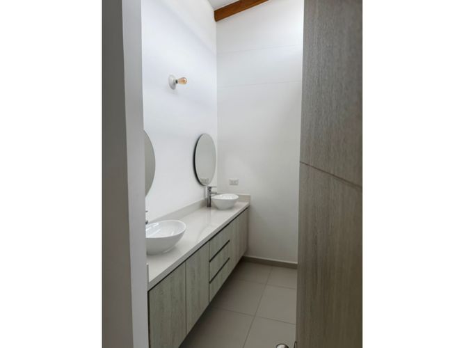 Casa de 4 alcobas en venta en Llano Grande, Rionegro, 157 m² · foto 12 de 14