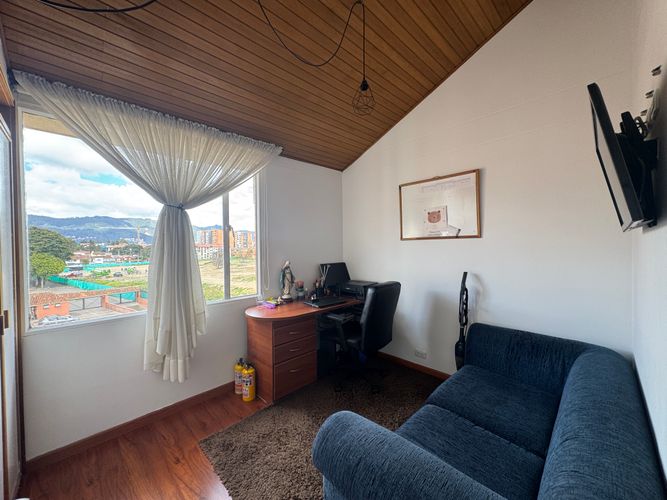 Apartamento de 3 alcobas en venta en Santa Helena, Bogotá, 76 m² · foto 9 de 10