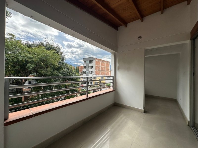 Apartamento en venta en Belén Rosales, Medellín 2