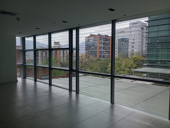 Oficina en arriendo en El Poblado, Medellín, 120 m² · foto 13 de 14