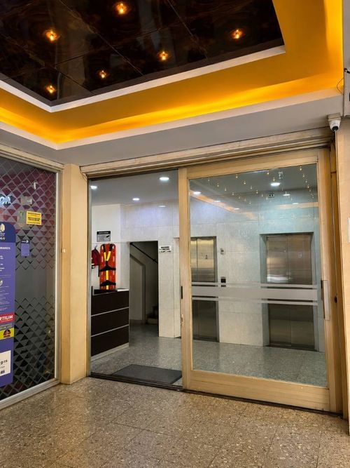 Oficina en arriendo en Centro, Bucaramanga, 28 m² · foto 2 de 5