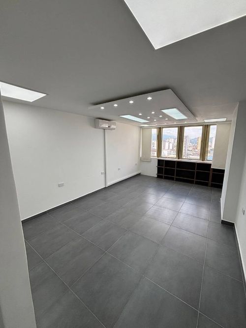 Oficina en arriendo en Centro, Bucaramanga, 28 m² · foto 4 de 5