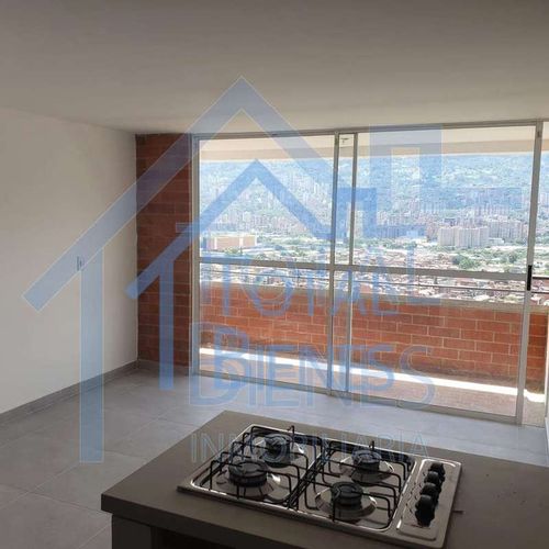 Apartamento en venta en Zona Rural, Itagüí · foto 10 de 24
