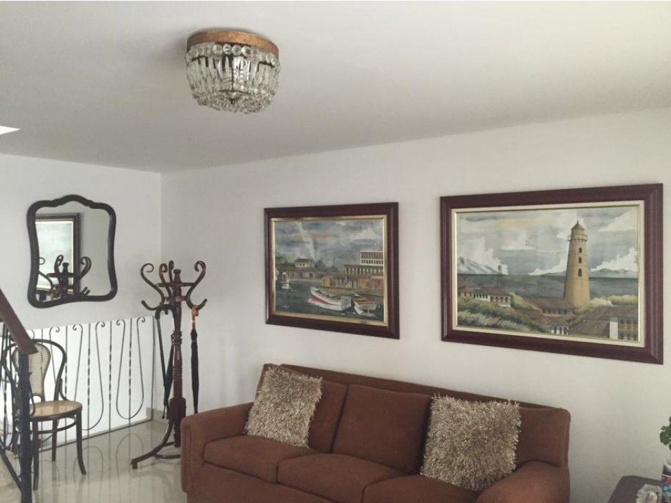 Casa en venta en La Camelia, Manizales · foto 3 de 24