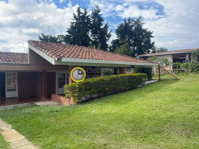 Casa de 3 alcobas en venta en Mesa De Los Santos, Piedecuesta, 150 m² · foto 3 de 24