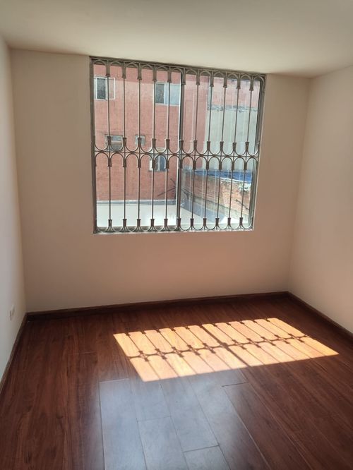 Apartamento de 3 alcobas en venta en Villa Hermosa, Bogotá, 67 m² · foto 10 de 21