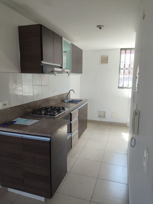 Apartamento de 3 alcobas en venta en Villa Hermosa, Bogotá, 67 m² · foto 5 de 21