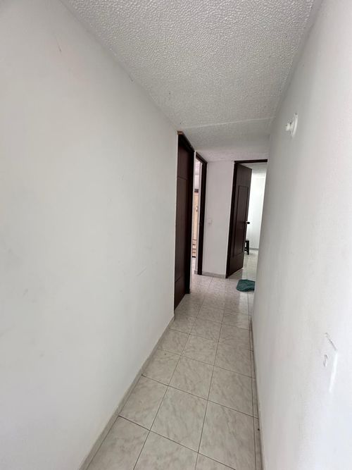 Apartamento en venta en Paseo De Los Almendros, Cali · foto 5 de 13