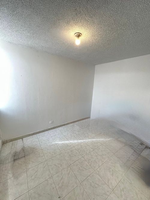 Apartamento en venta en Paseo De Los Almendros, Cali · foto 7 de 13