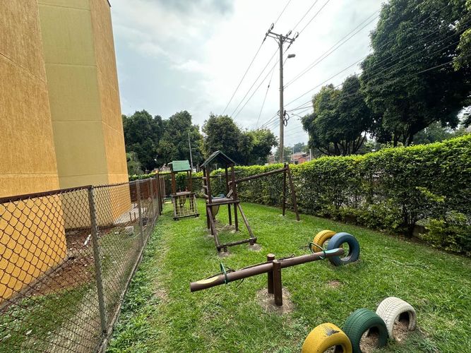 Apartamento en venta en Paseo De Los Almendros, Cali · foto 8 de 13