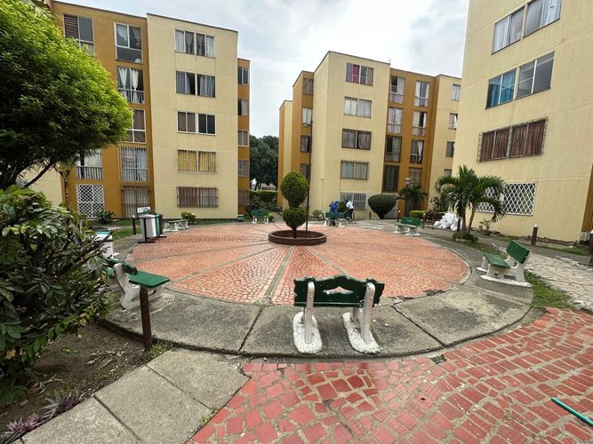Apartamento en venta en Paseo De Los Almendros, Cali · foto 10 de 13