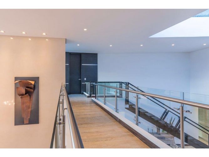 Casa de 4 alcobas en venta en La Calera, Medellín, 738 m² · foto 6 de 14