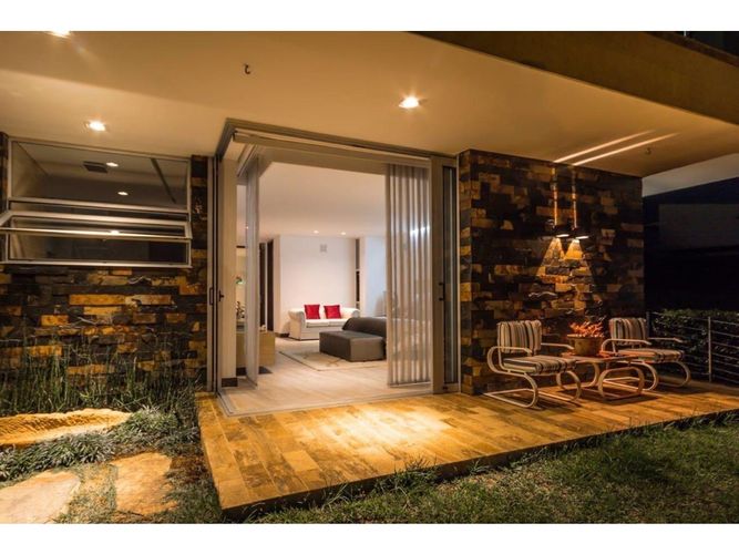 Casa de 4 alcobas en venta en La Calera, Medellín, 738 m² · foto 13 de 14