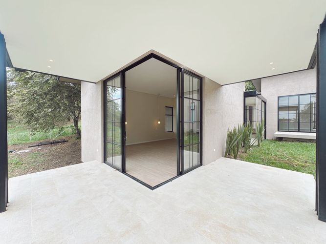 Casa de 4 alcobas en venta en San Pedro, Cali, 730 m² · foto 8 de 24