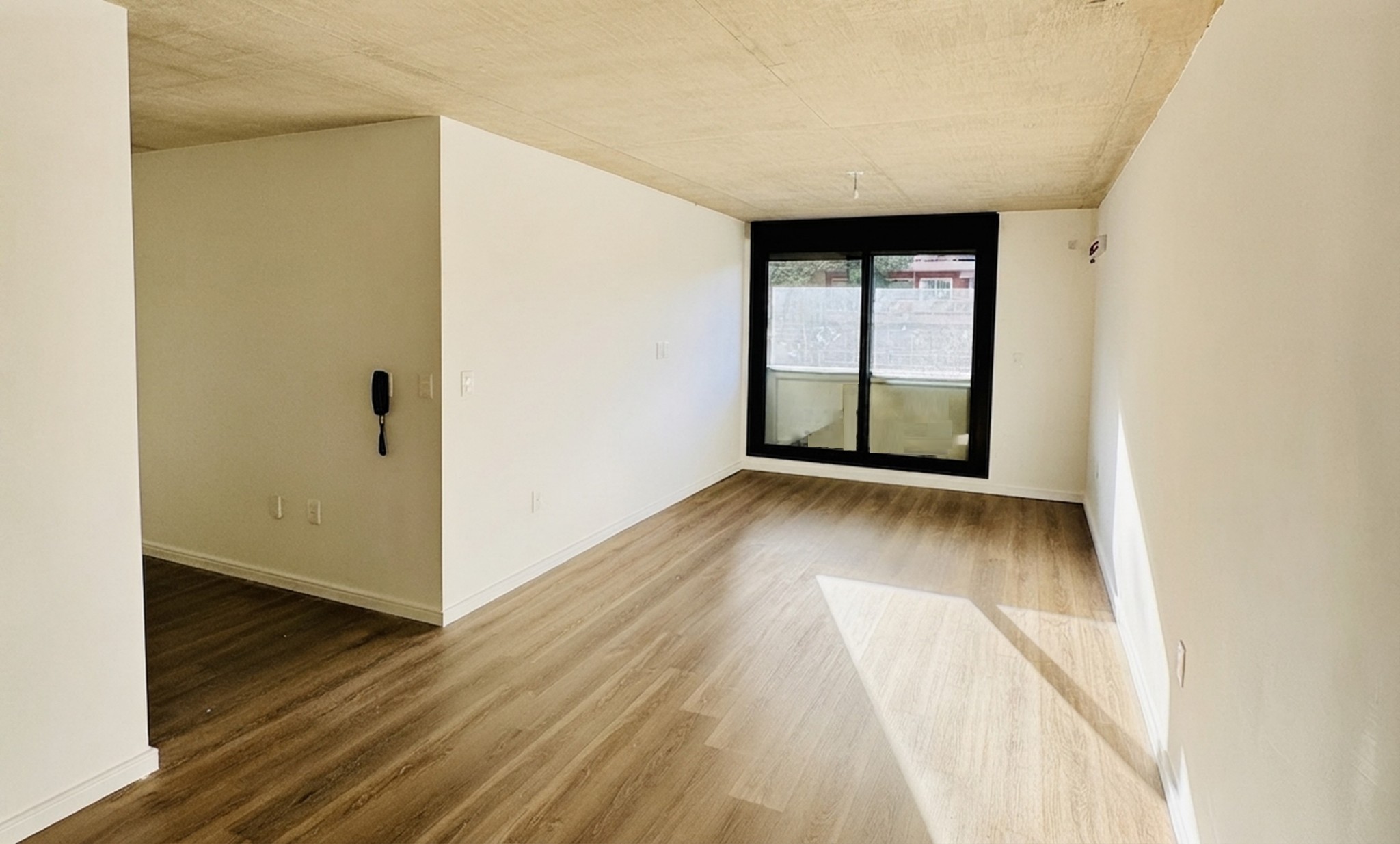 POCITOS – VENTA APARTAMENTO DE 2 DORMITORIO (CON RENTA)