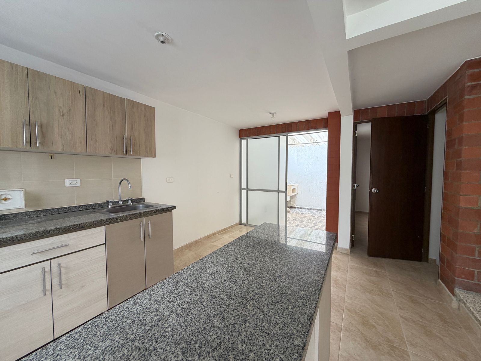 Casa en venta en Cerritos, Pereira · foto 2 de 24