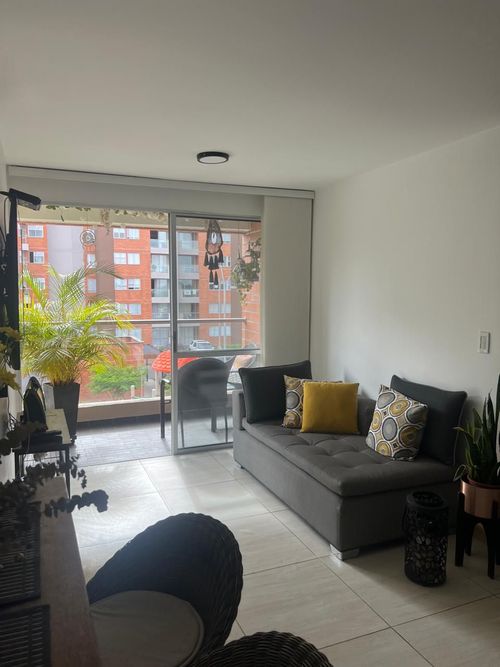 Apartamento de 3 alcobas en venta en Los Profesionales, Pereira, 75 m² · foto 4 de 10