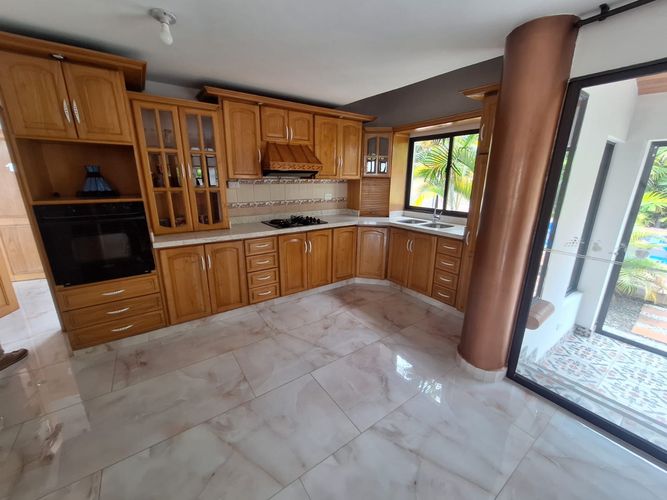 Casa de 3 alcobas en venta en Cerritos, Pereira, 805 m² · foto 11 de 24