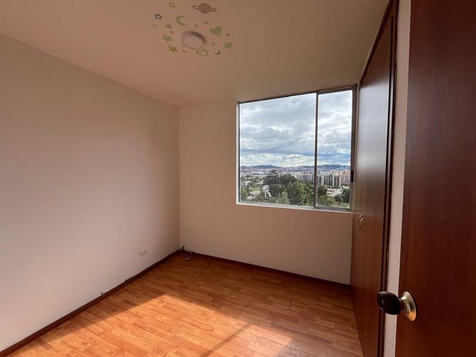 Apartamento de 3 alcobas en venta en Soratama, Bogotá, 55 m² · foto 4 de 14