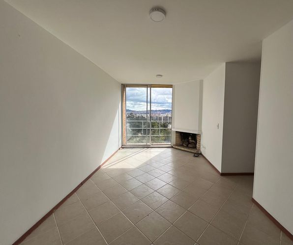 Apartamento de 3 alcobas en venta en Soratama, Bogotá, 55 m² · foto 2 de 14