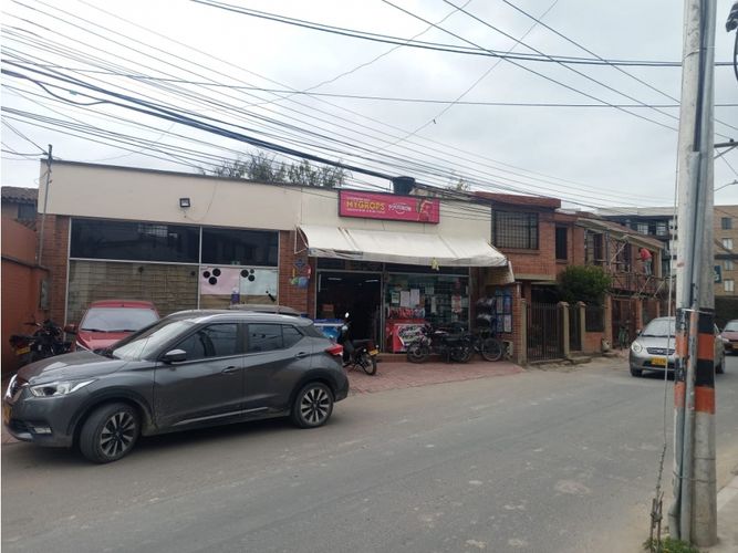 Local en venta en La Estacion, Cajicá, 94 m² · foto 3 de 10