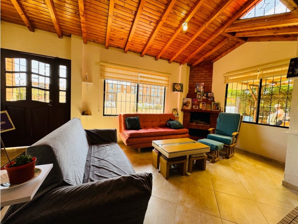 Casa en venta en Chuntame, Cajicá · foto 2 de 15