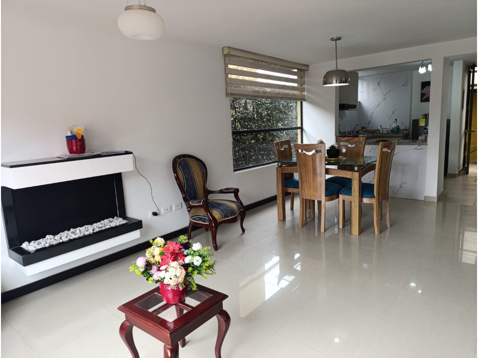 Casa en venta en Centro, Cajicá · foto 2 de 24