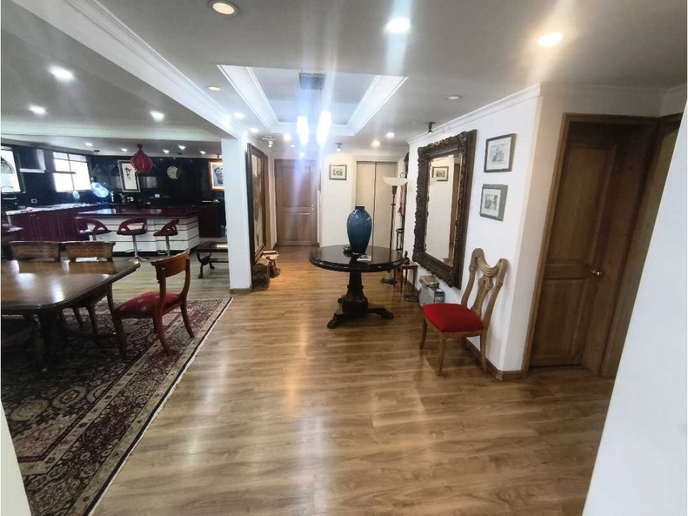 Apartamento en venta en Los Rosales, Bogotá · foto 3 de 24