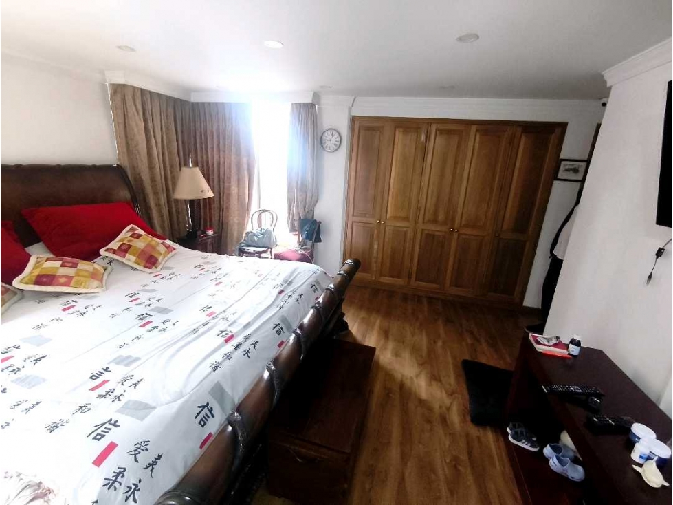 Apartamento en venta en Los Rosales, Bogotá · foto 16 de 24
