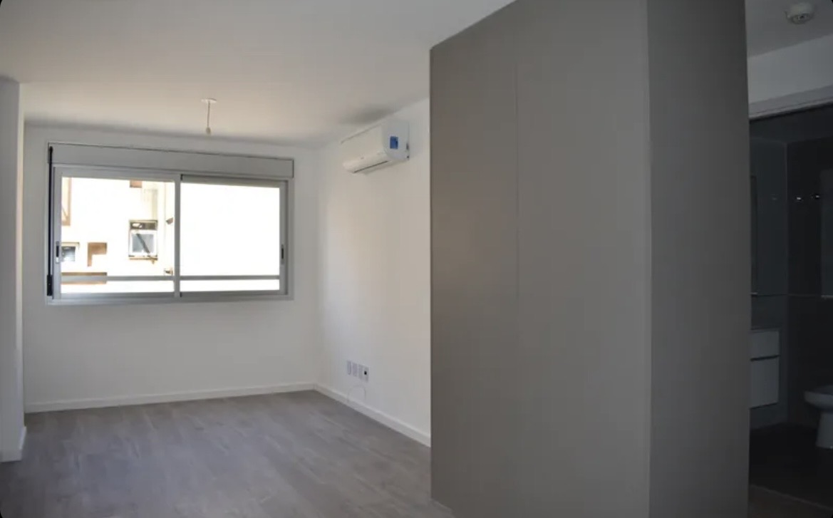 Apartamento en alquiler de 1 dormitorio en Centro . Plaza Libertad · Foto 3