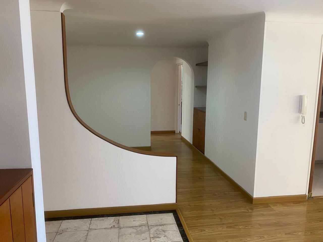 Apartamento en venta en Santa Barbara Central, Bogotá · foto 5 de 14