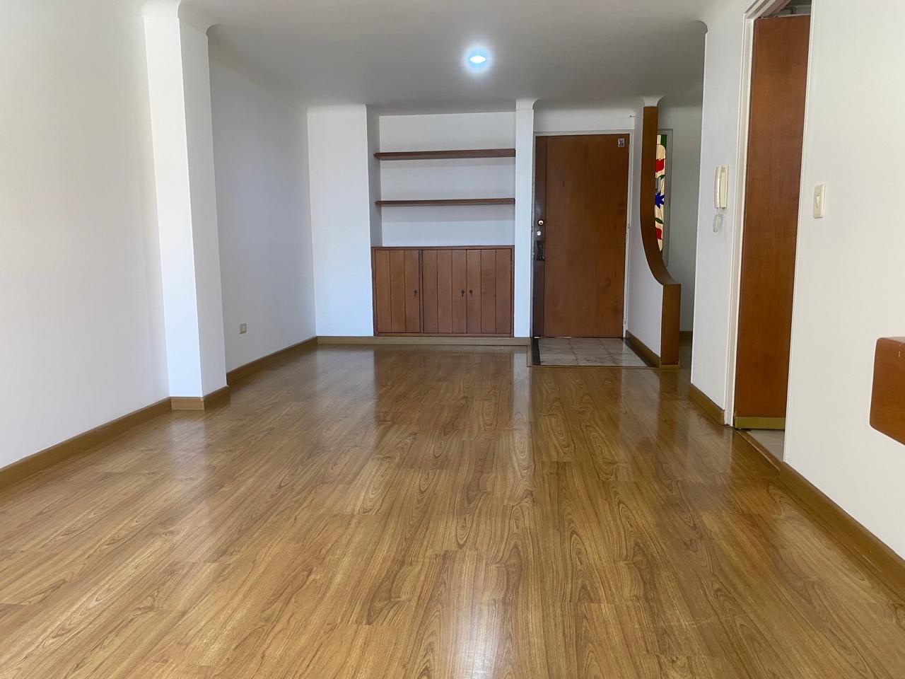 Apartamento en venta en Santa Barbara Central, Bogotá · foto 3 de 14