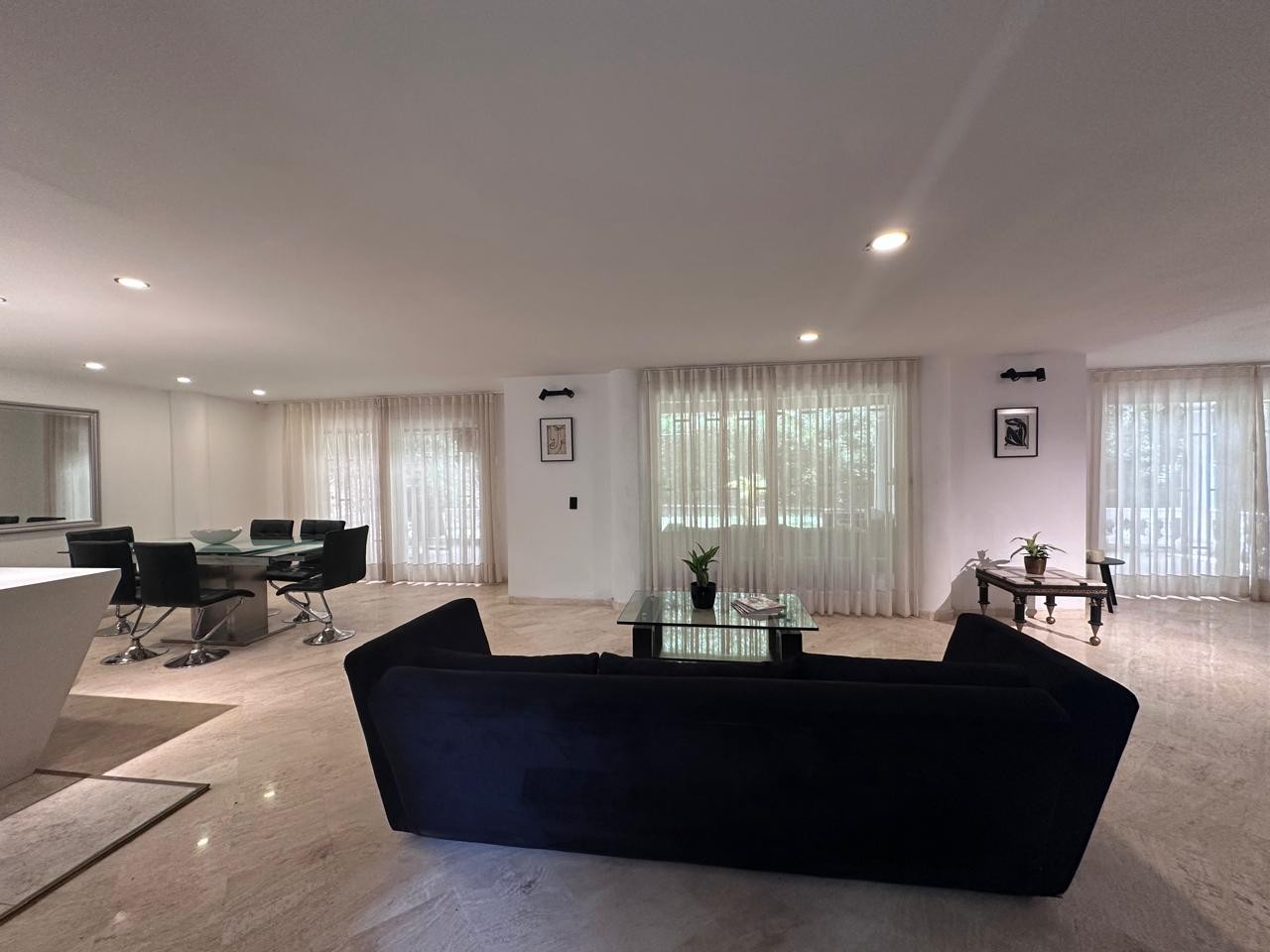 Casa en venta en El Poblado, Medellín 3