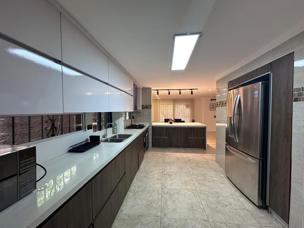 Casa en arriendo en El Poblado, Medellín · foto 6 de 20