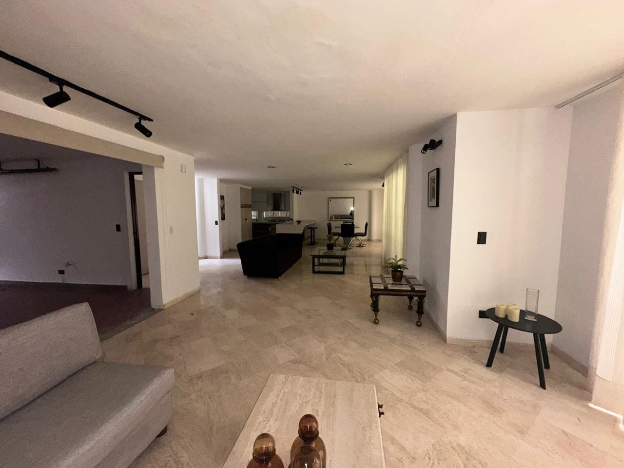 Casa en arriendo en El Poblado, Medellín · foto 7 de 20